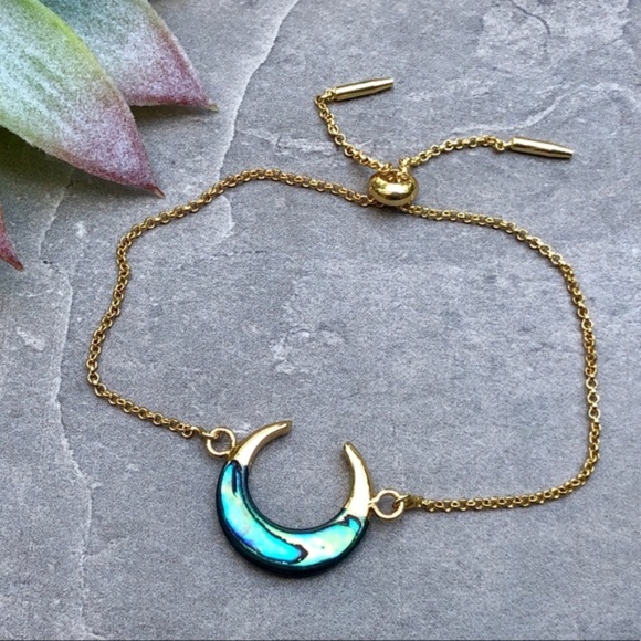 Estrella & Luna Jewelry - Crescent Moon Carved Shell 14K Gold Boho Bracelet